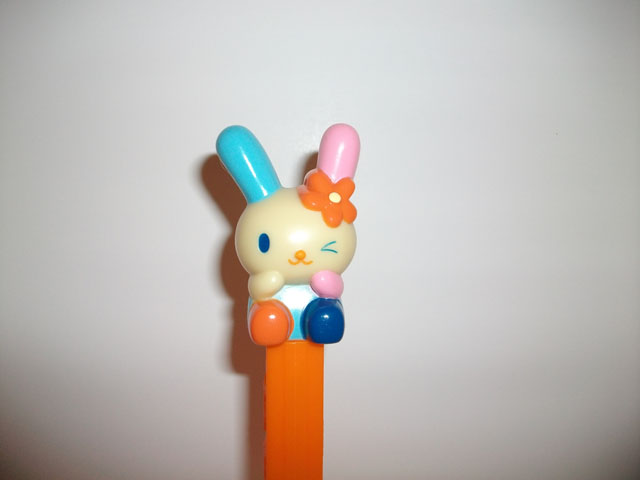 Charlie's PEZ Collection - Hello Kitty